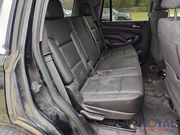 2016-chevrolet-tahoe-image-18