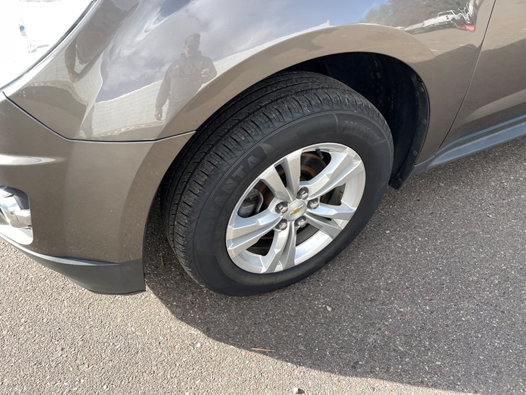 2012-chevrolet-equinox-lt-image-12