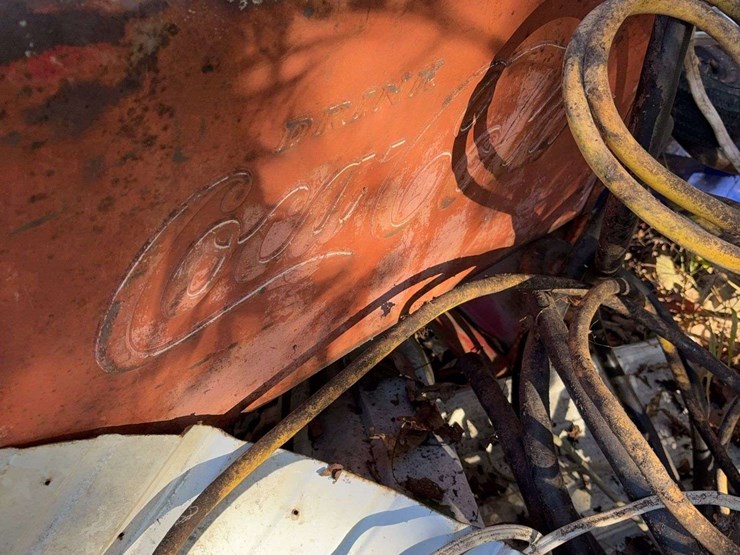 vintage-coco-cola-cooler-with-original-sides-image-6