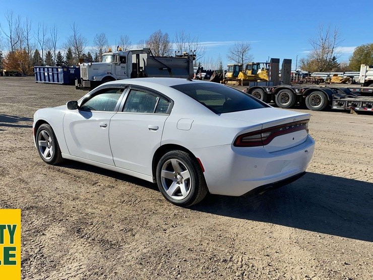2021-dodge-charger-rwd-4dr-sedan-image-4