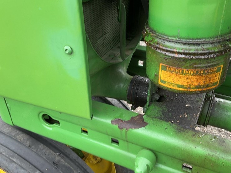 john-deere-b-image-13