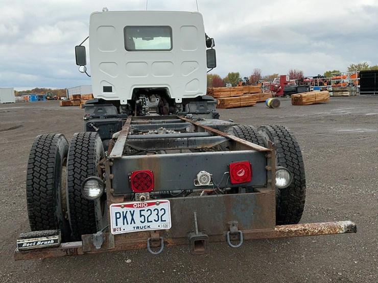 #2001-•-2011-mack-midlum-truck-chassis-image-4