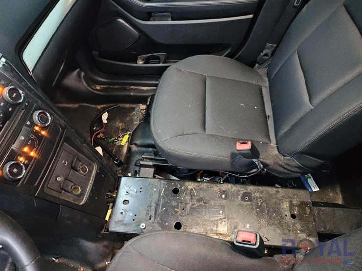 2016-ford-explorer-image-20