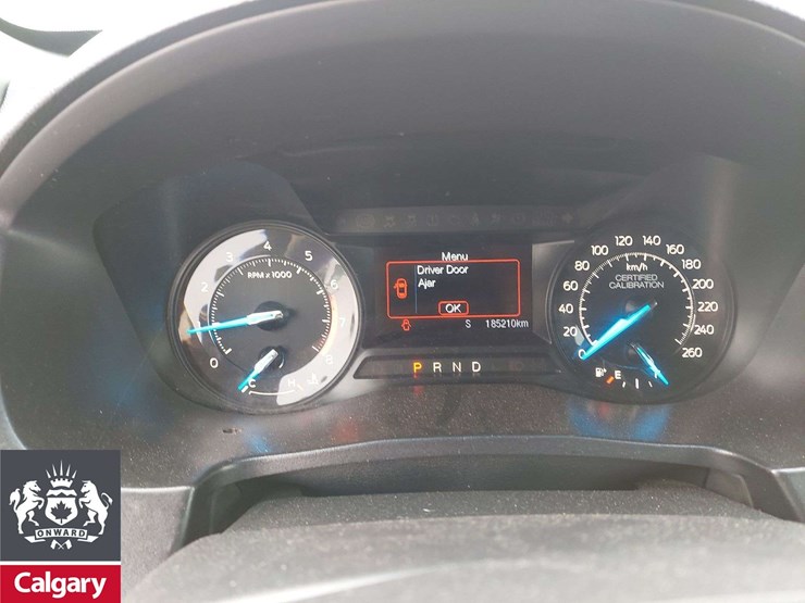 2017-ford-explorer-image-10