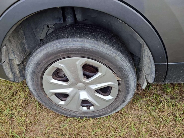 2016-ford-explorer-image-34