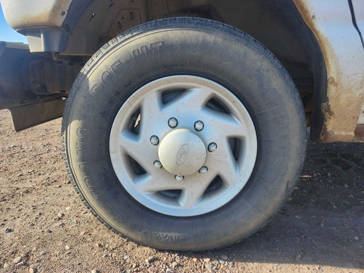 2007-ford-e350-image-23