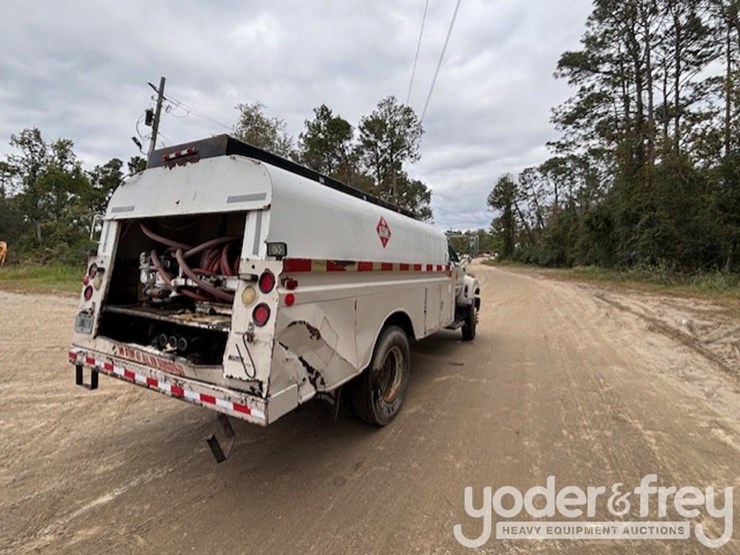 2000-chevrolet-3500-image-5