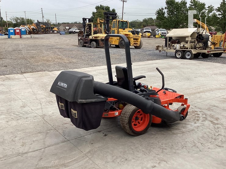 2018-kubota-z121s-image-4