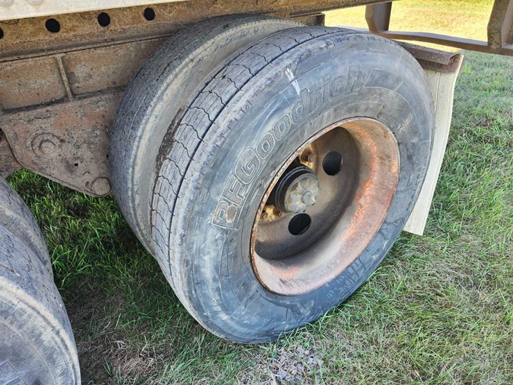 1996-fruehauf-van-image-15