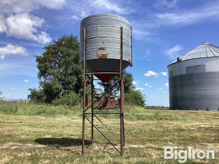 13'-tall-grain-storage-image-3