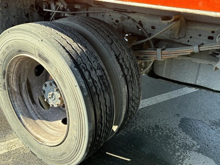 2002-ford-f450-image-9