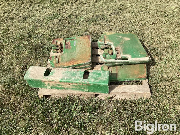 john-deere-front-tractor-weights-&-bracket-image-6