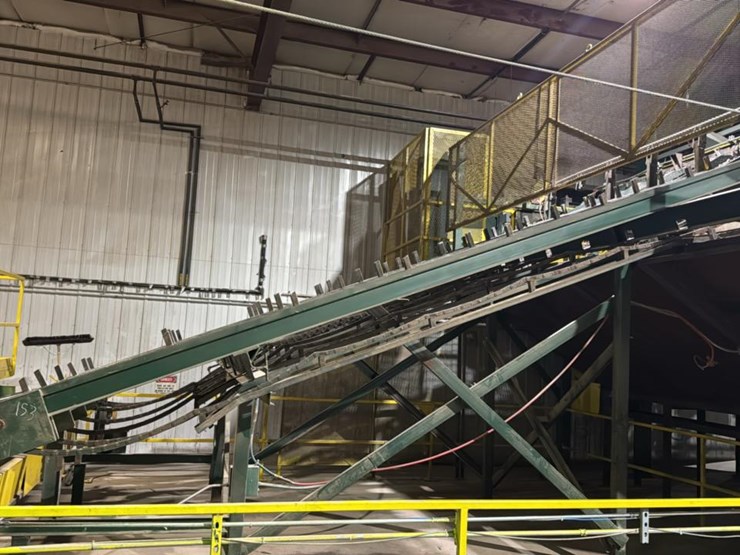 #153-•-slanted-drop-down-deck-image-3