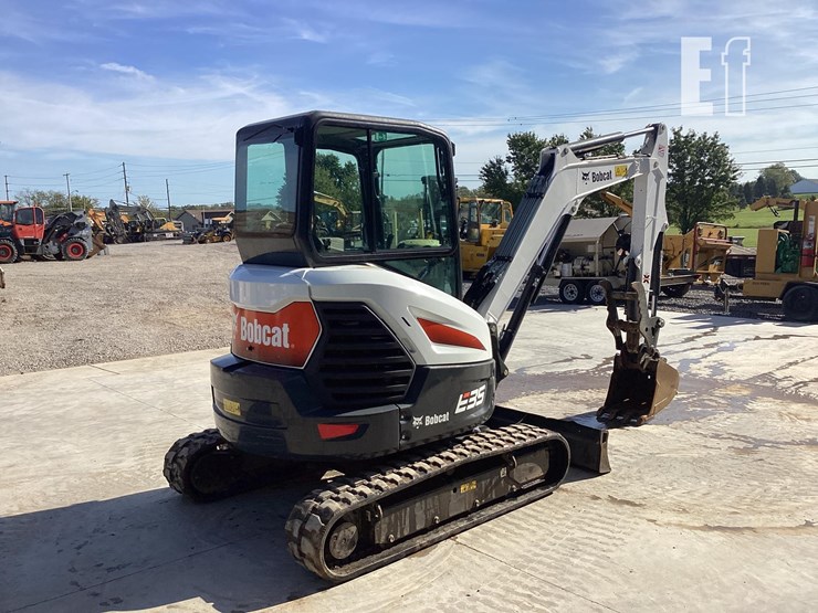 2019-bobcat-e35-image-4