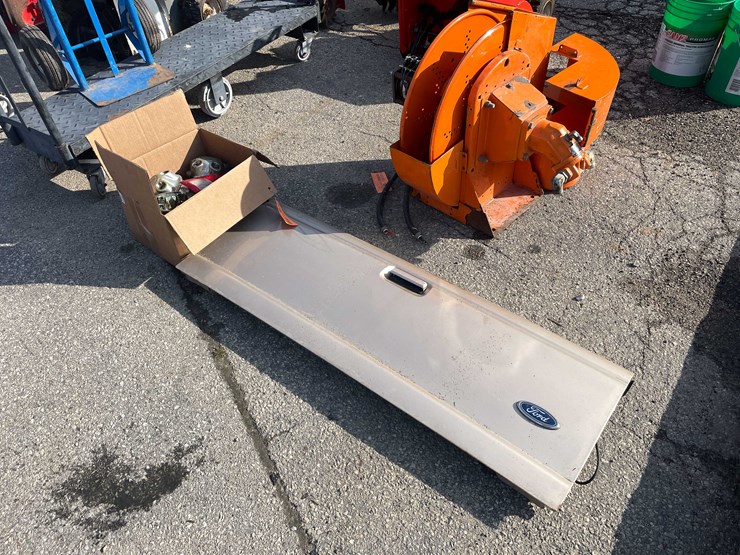 #14101-•-ford-parts-(o4)-image-1