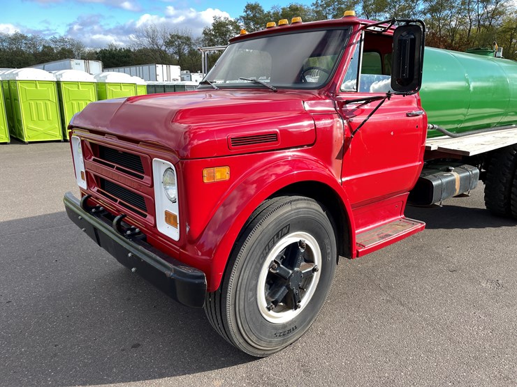 1969-chevrolet-c30-image-9