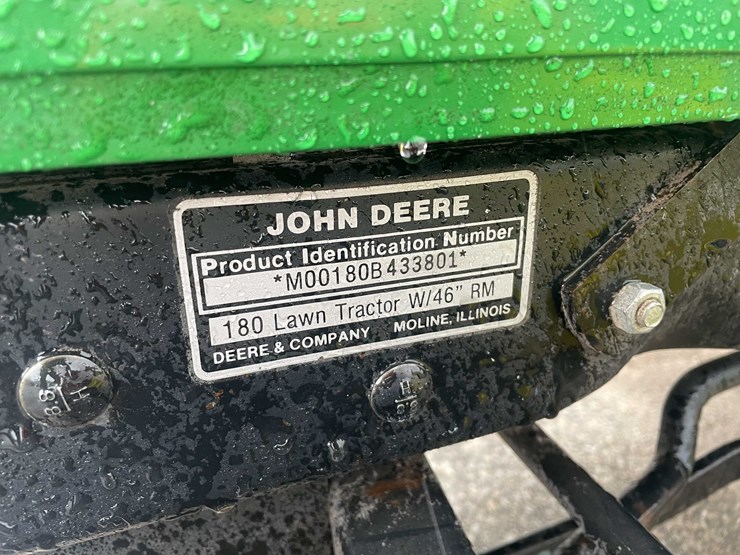 john-deere-180-image-28