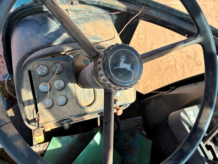 john-deere-4240-image-15