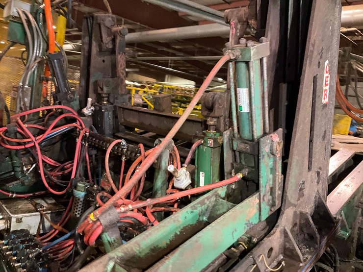 #100-•-cleereman-carriage-image-52