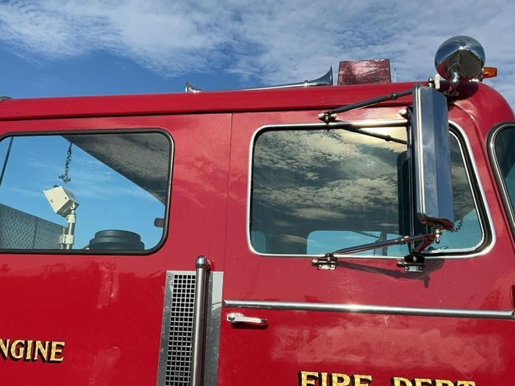 #2000-•-1982-sutphen-deluge-fire-engine-truck-detroit-diesel-6v92ta-image-75