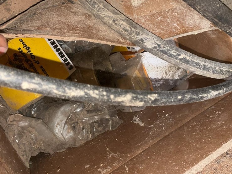 #187-•-hydraulic-hose-and-misc-parts-image-1