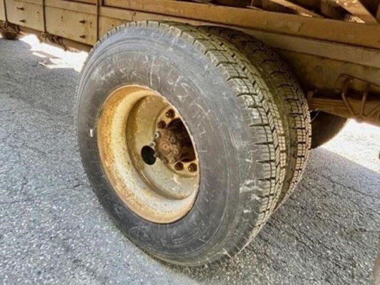 2013-ford-f750-xl-image-41