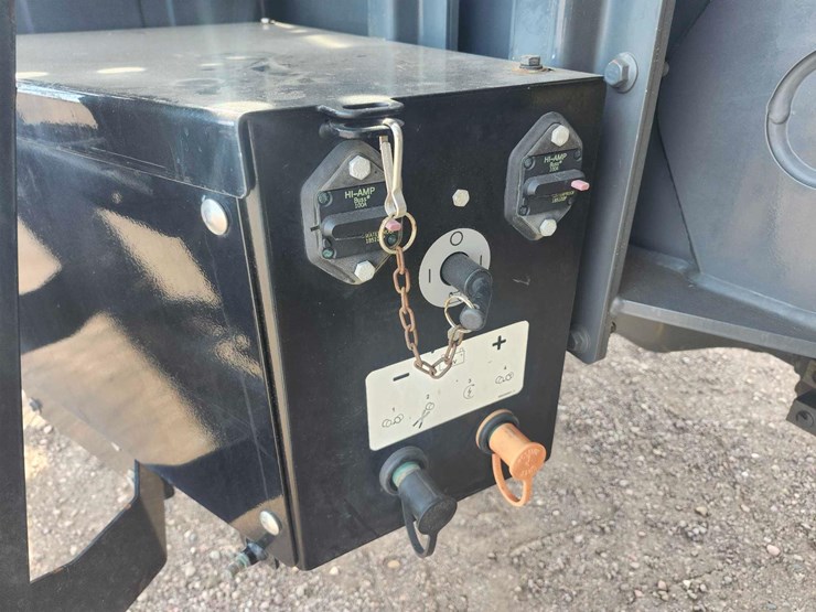 2018-agchem-9300b-terragator-image-19