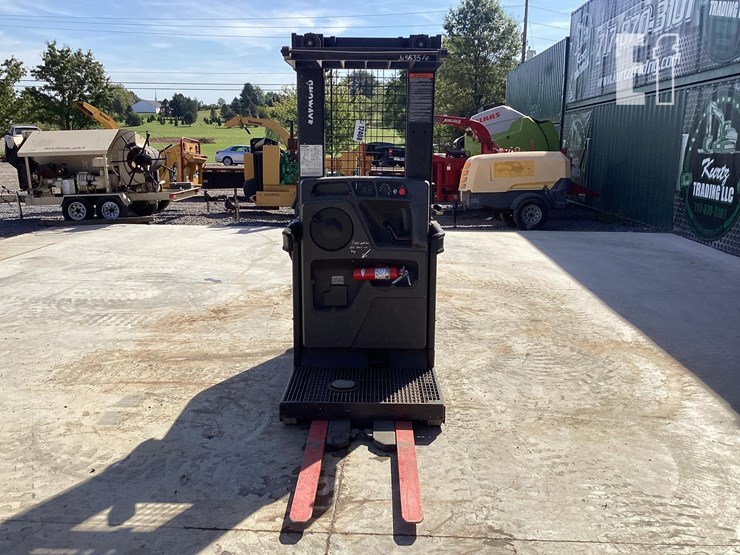 2015-raymond-520opc30tt-image-3