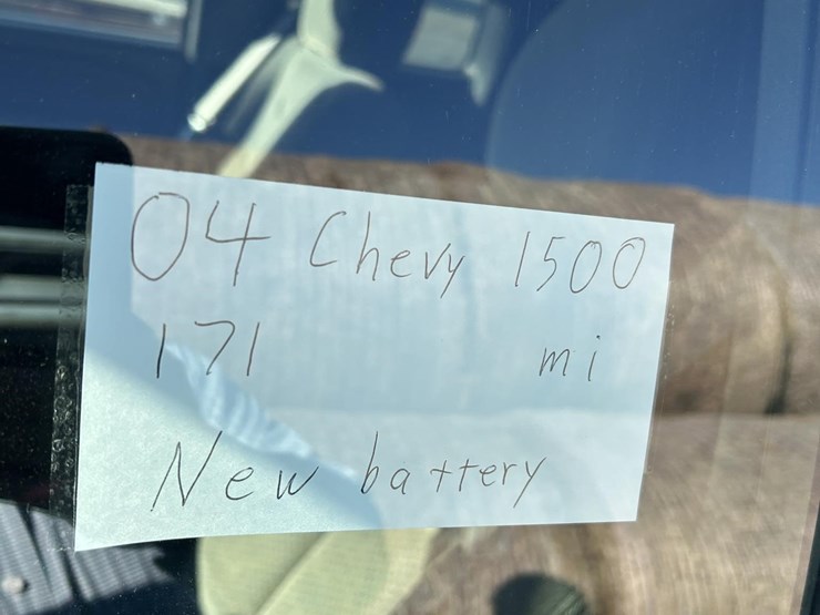 2004-chevrolet-silverado-1500-image-12