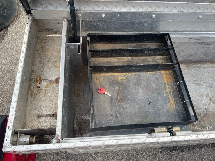 #14046-•-truck-tool-box-(o4)-image-4