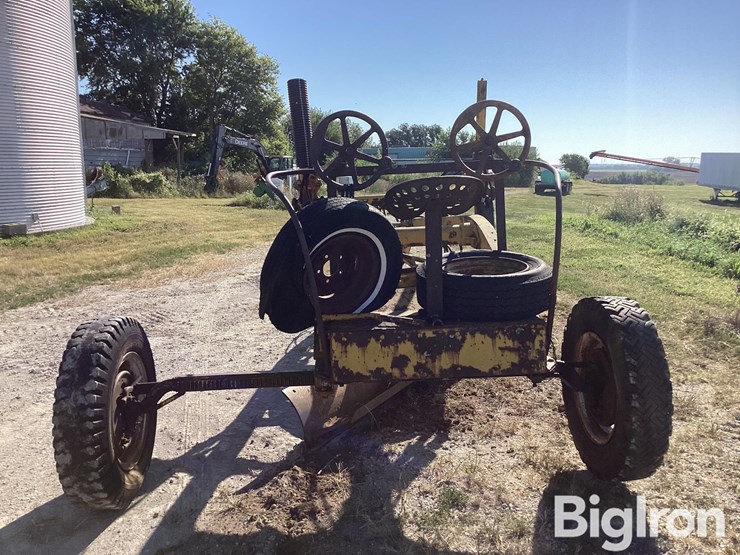 12'-pull-type-road-grader-image-6