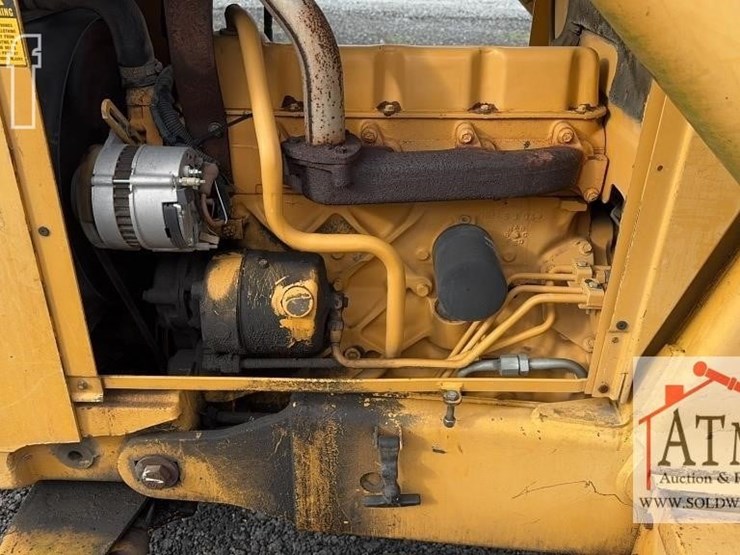 1996-ford-555d-image-17