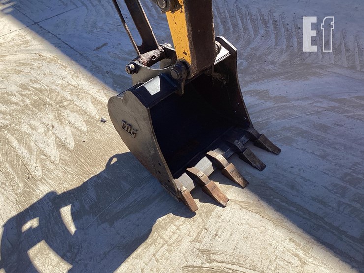 2007-jcb-8040-image-9