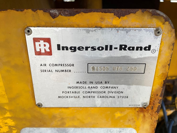 #4514-•-ingersoll-rand-gyro-flo-160cfm-portable-air-compressor-sand-blaster-image-29