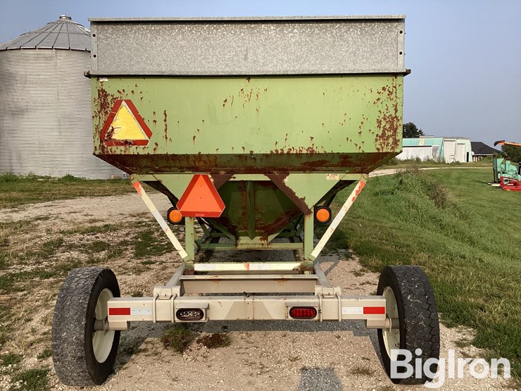 parker-gravity-flow-wagon-on-circle-k-running-gear-image-17