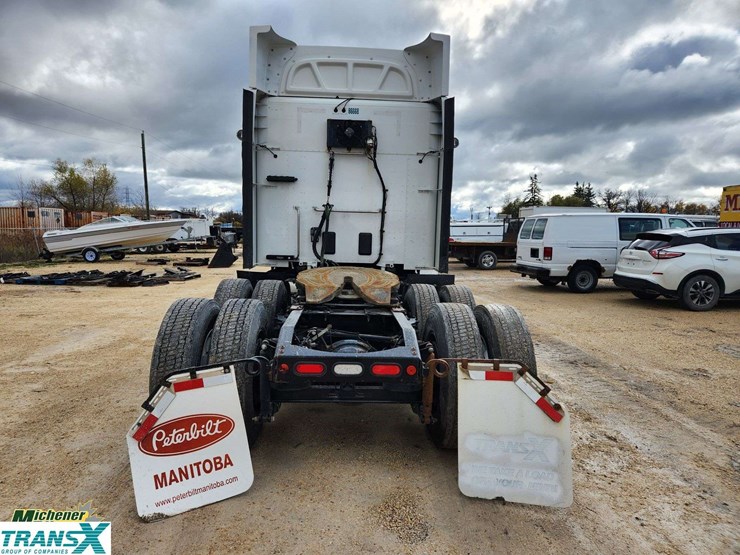 2019-peterbilt-579-image-7