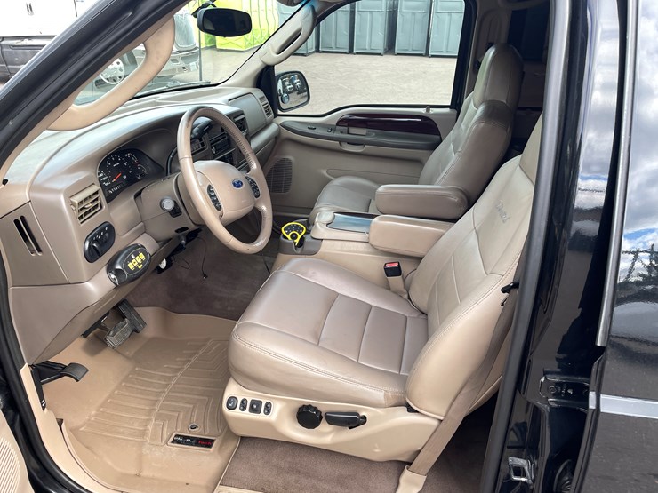 2003-ford-excursion-image-72