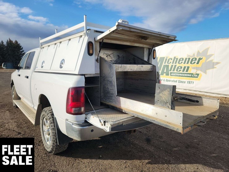 2018-ram-2500-4dr-crew-cab-6.3-ft.-sb-4x4-image-37