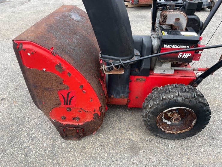 #14029-•-(2)-yard-machines-snow-blowers-(o4)-image-29