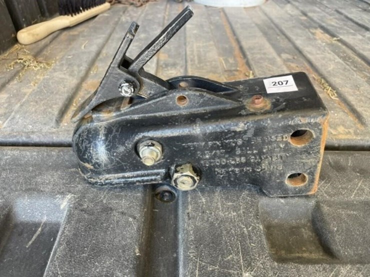 fety-2-5/16-ball-hitch-bolt-on-image-1