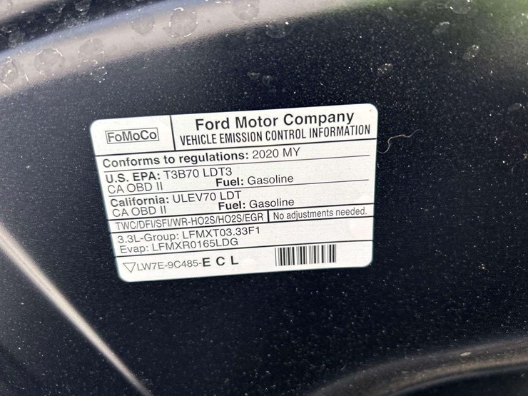 2020-ford-explorer-image-10