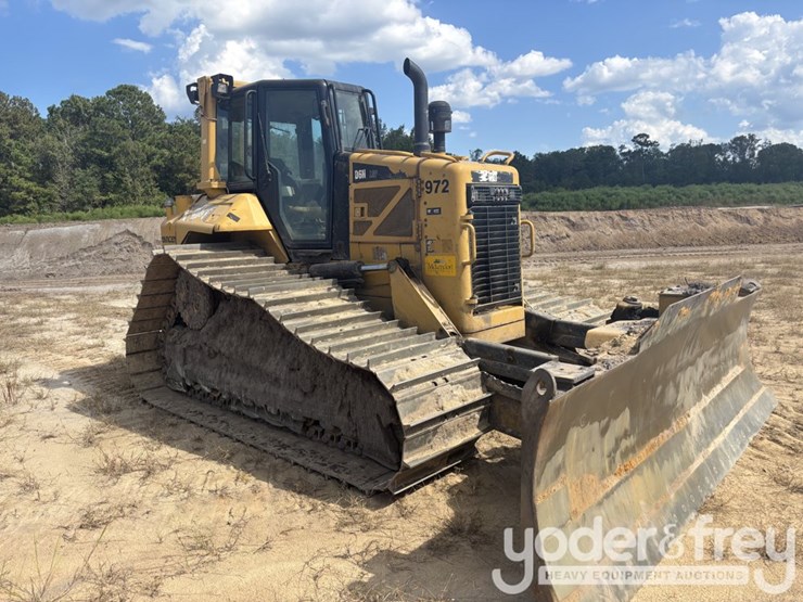 2013-caterpillar-d6n-lgp-image-7
