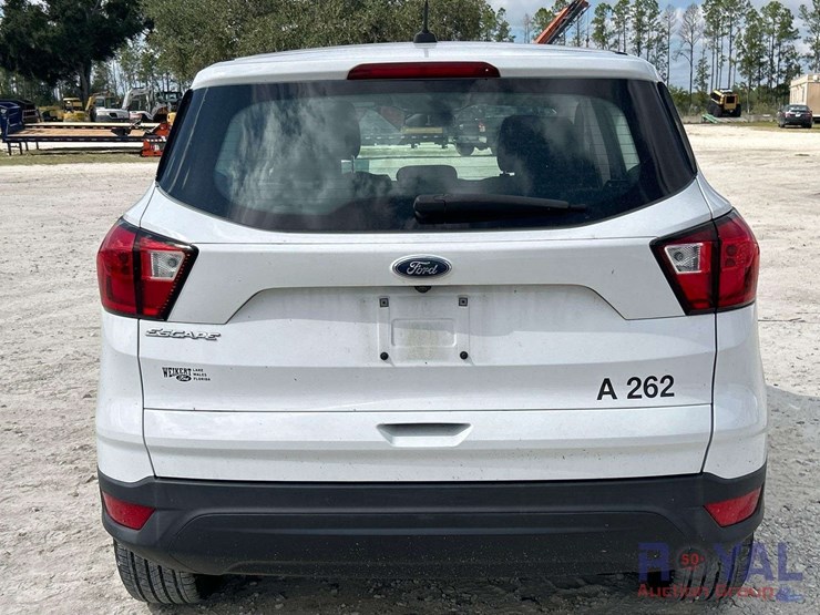 2019-ford-escape-image-30
