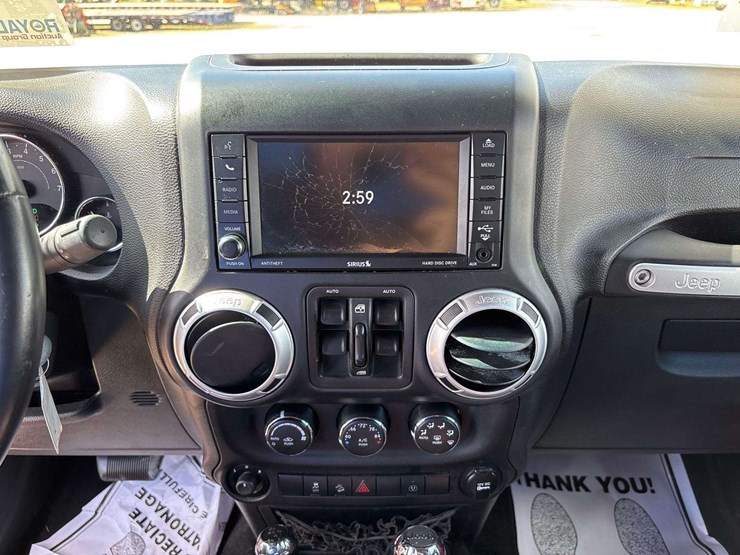 2013-jeep-wrangler-image-17