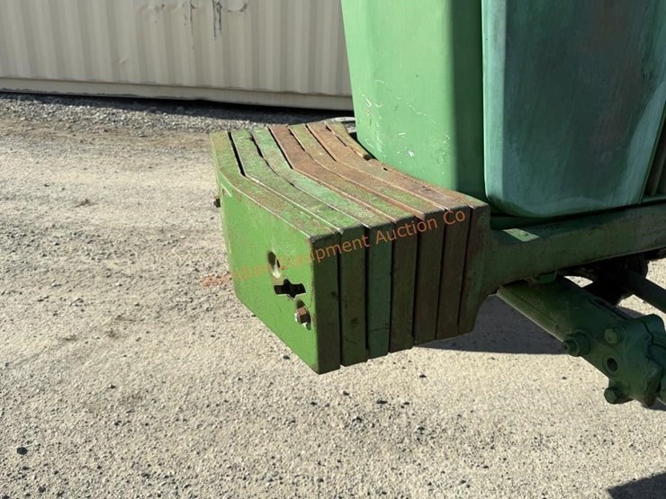 john-deere-4010-image-16