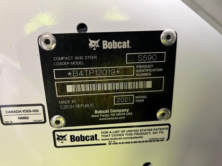 2021-bobcat-s590-image-28