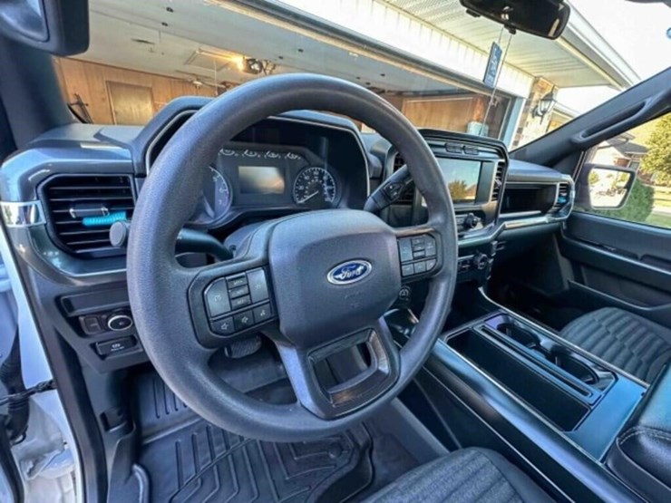 2023-ford-f150-image-16