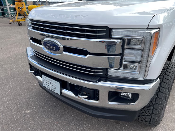 2019-ford-f350-xlt-lariat-image-10