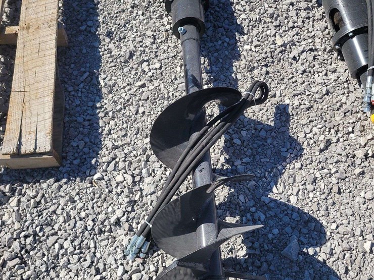 mini-excavator-auger.-12"-wide-auger.-image-1