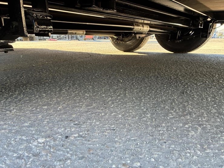 2026-southland-lbat7-416tlt-t/a-tilt-deck-trailer-image-5